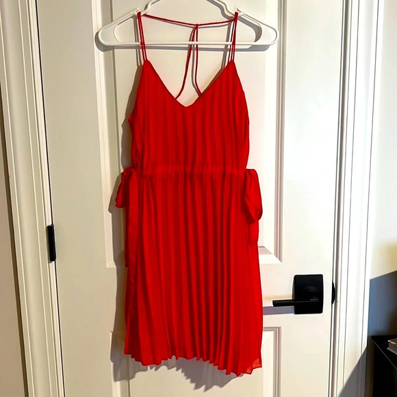 ASOS Pleated Dress Red Mini Valentines Sexy Date Summer Wedding Guest Easter - Picture 2 of 8